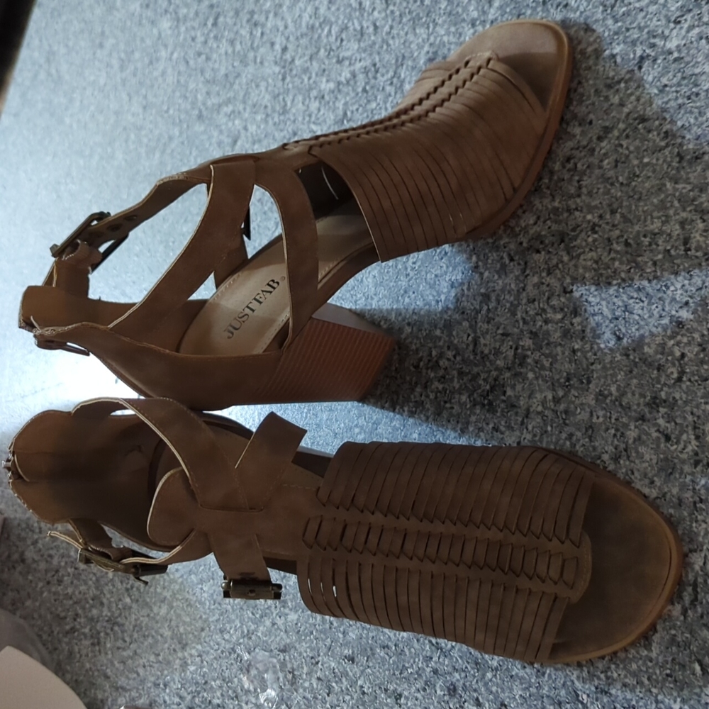 Brand New! (Never been worn) dress sandals Natural size: 10